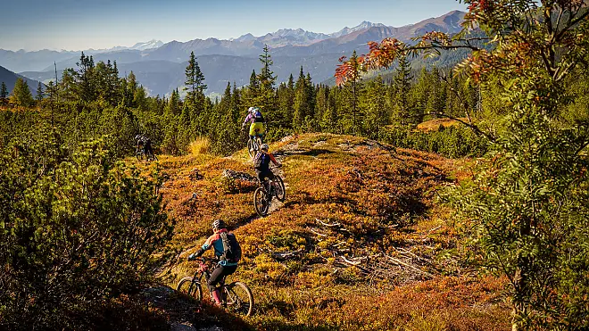 Herbst Stimmung auf den E-MTB Trails